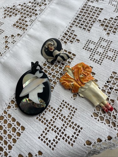 Art deco style brooches - 3,