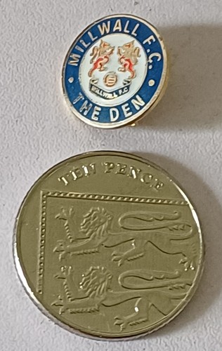 Millwall pin badge - pin,