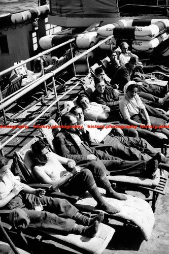 F018912 wounded wehrmacht - wounded,