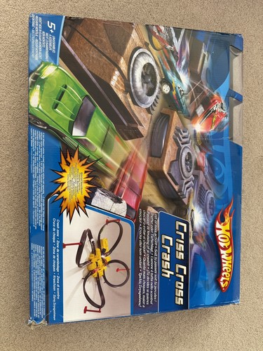 Hot wheels criss cross - criss,