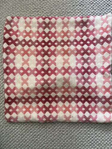 Melin tregwynt cushion pinks - melin,