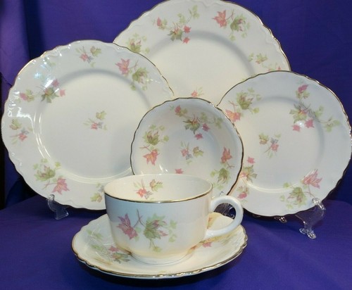Vintage place setting - 6,