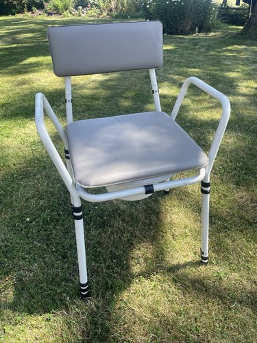 Commode chair - commode,