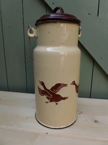Vintage enamel milk - , churn