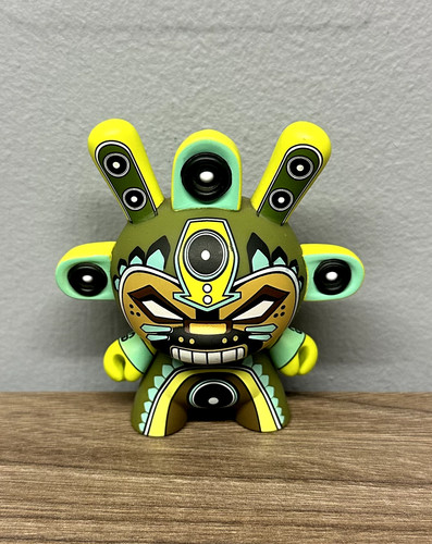 Kidrobot dunny azteca - kidrobot,