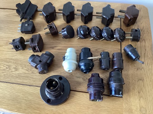 Vintage bakelite plugs sockets - vintage,