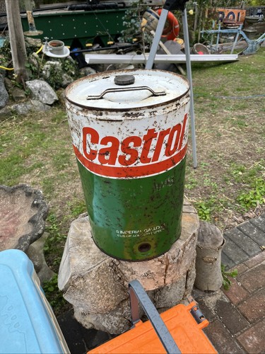 Gallon castro vintage oil - castro,