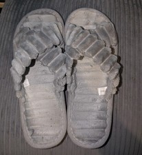 Womens Worn Slippers