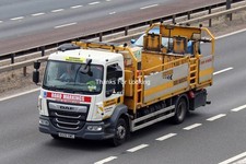 6x4 Truck Photo KU20 XWC Daf Jointline Road Markings