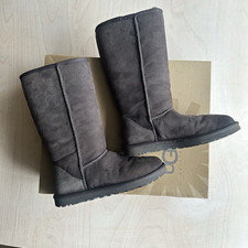 Ugg Australia Womens Classic