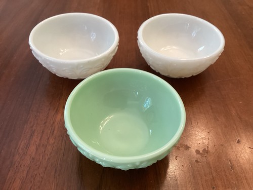 Pioneer woman jadeite green - woman,