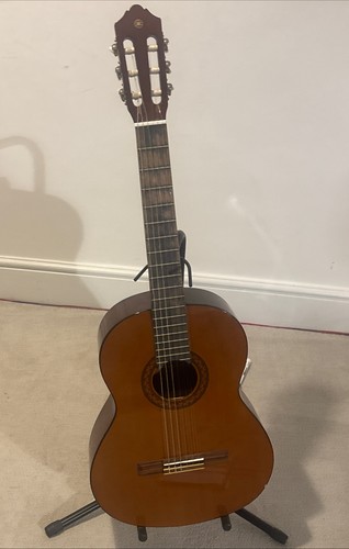Yamaha c40 classical guitar - c40,