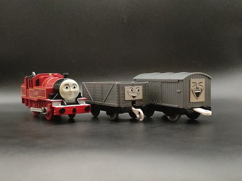 Tomy trackmaster arthur - tomy,