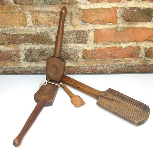 Three vintage wooden treen - three,