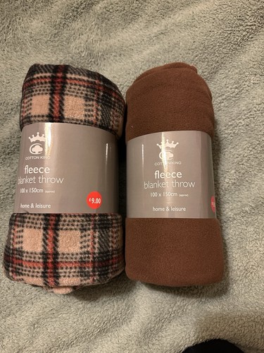 Fleece blanket bundle - 2,