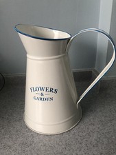 Lovely Cream and Blue Metal