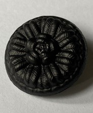 Black Shank Button Floral