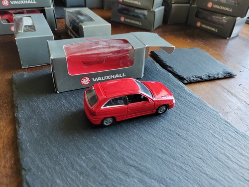 Boxed model vauxhall opel - 1/43,