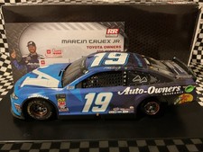Martin Truex Jr #19 Auto