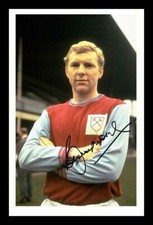 Bobby Moore - West Ham United Autograph Signed & Framed Photo