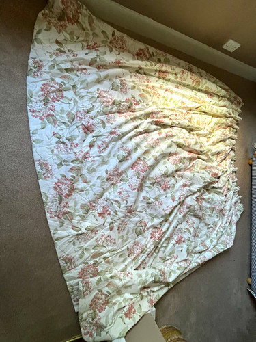 Floral lined pencil - lined, pleat