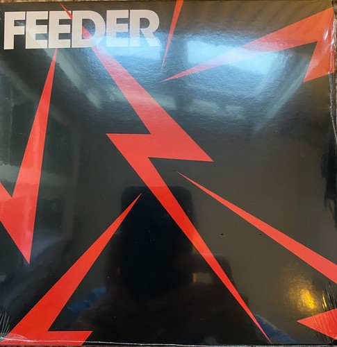 Feeder here comes - feeder,