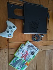 Xbox 360 S Model 1439 Bundle -