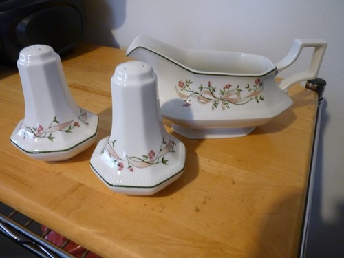 Eternal beau gravy boat - beau,