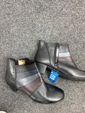 BNWT LADIES PAVERS BLACK MULTI LEATHER ANKLE BOOTS SIZE 8. CG BD4
