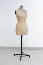 A VINTAGE MID CENTURY STOCKMAN MANNEQUIN SIZE 42 DELIVERY OPTION