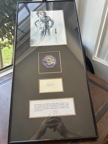 Gordon cooper signed mercury - gordon,