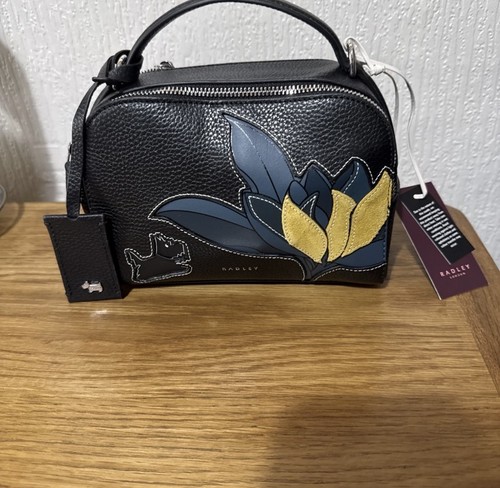 Radley nature blooms black - nature,