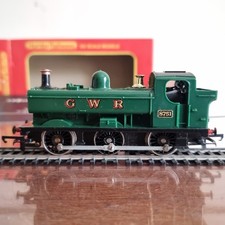 Hornby R041 G.W.R. 0-6-0 Pannier Tank Loco Rn.8751 Green Boxed Smoke Generator 