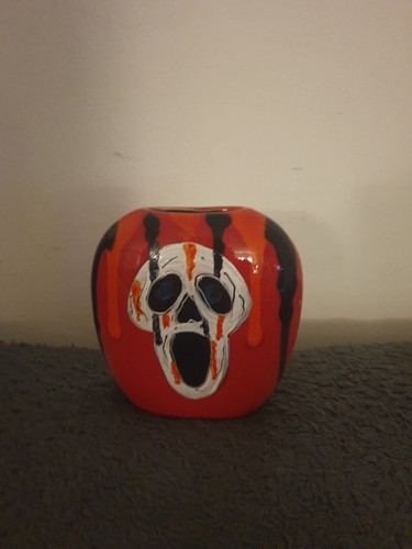 Anita harris scream - scream, vase