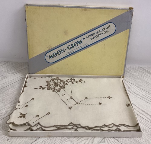 Vintage retro embroidered - vintage,