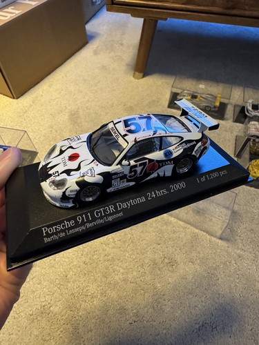 Minichamps porsche 911 gt3r - minichamps,