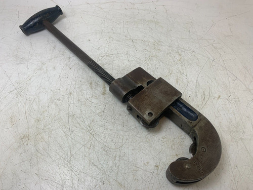 Record pipe cutter - pipe,