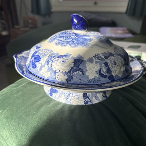 Stunning vintage blue and - stunning,