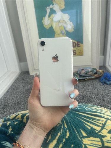 Apple iphone 128gb - 128gb, white