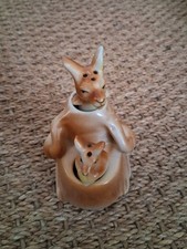 Kangaroo & Joey in Pouch Salt & Pepper Shakers Vintage 4", Nodder Bobber