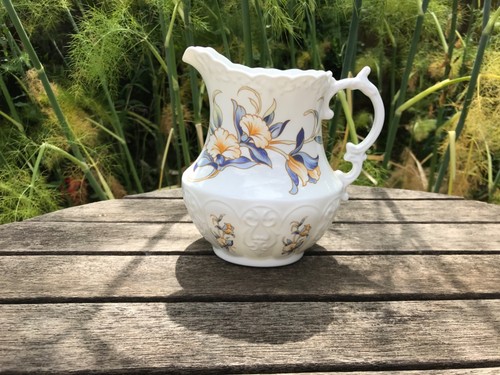 Aynsley just orchids milk jug - just,