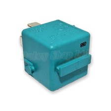 890-BMW E31 E32 E34 E36 E38 E24 Multi-Use 5-Pin Turquoise Blue Relay 61361388910