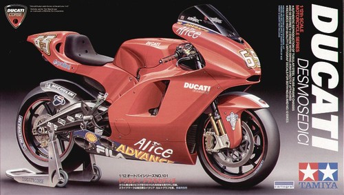 Tamiya ducati desmosedici - 1/12,