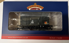 Bachmann 38-882 BR VEA Vanwide BR Railfreight Distribution OO Gauge Wagon