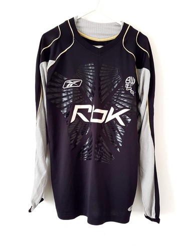 Bolton wanderers goalkeeper - bolton,