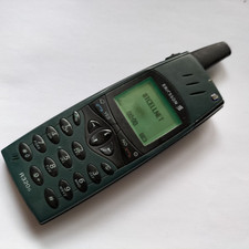 Ericsson R320S   Mobile Phone