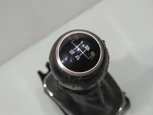 25185804 gear lever 531228