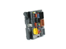 BSM Control Module Fuse Box Citroen C4 Picasso C5 III Peugeot 3008 407 5008 RCZ 