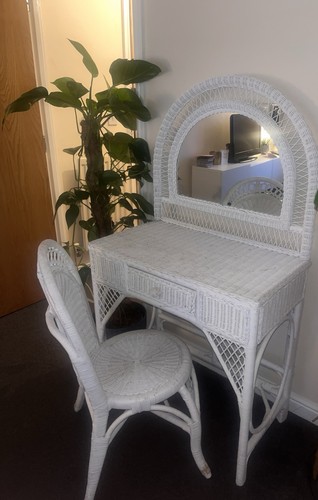 White rattan wicker vanity - white,