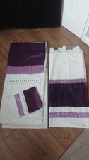Duvet pillow and curtain set